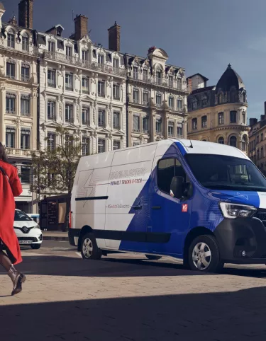 Electric Commercial Vehicle