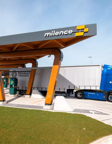 1488680_oem-renault-drone-1--2mb